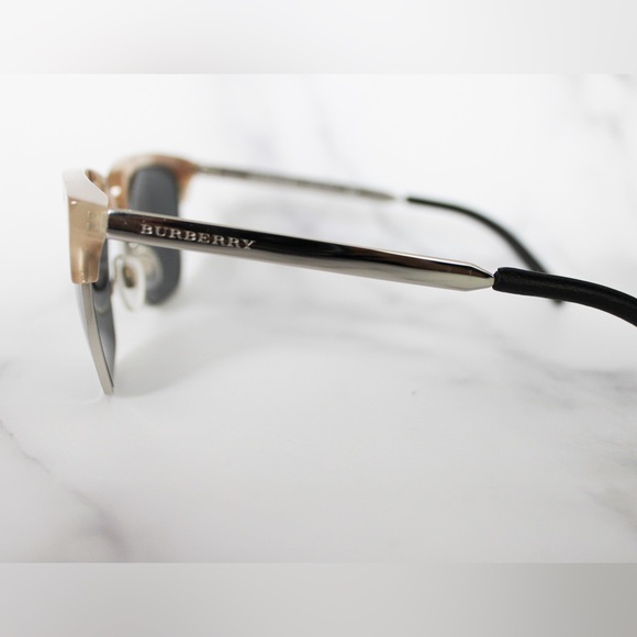 Burberry Sunglasses. - Picture 5 of 7
